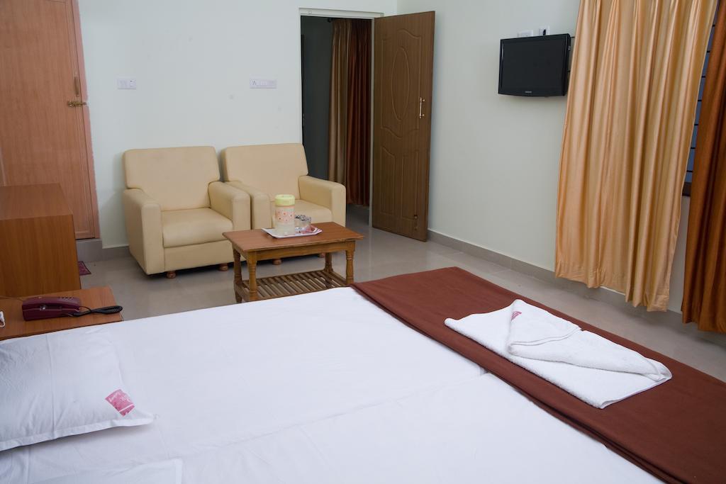 Vihas Inn Tirupati Zimmer foto