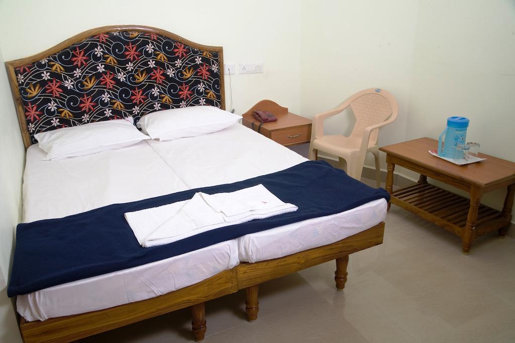 Vihas Inn Tirupati Zimmer foto